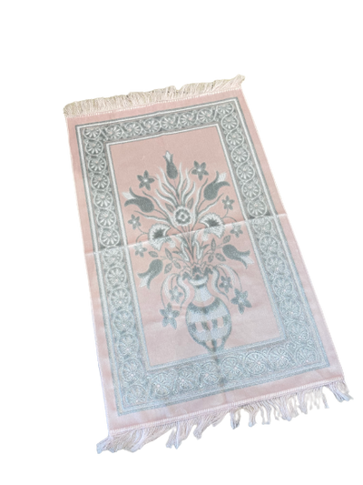 Shiny Prayer Rug ORIENT Pattern